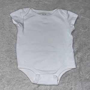 (3 for $10) rococo white bodysuit